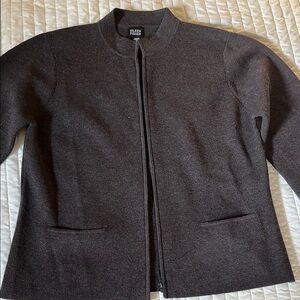 Eileen Fisher Black Blazer Sweatewith Structured Shoulders and Modern Silhouette